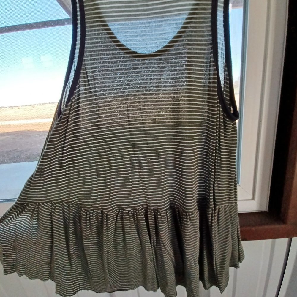 Striped Tank - Picture 2 of 3